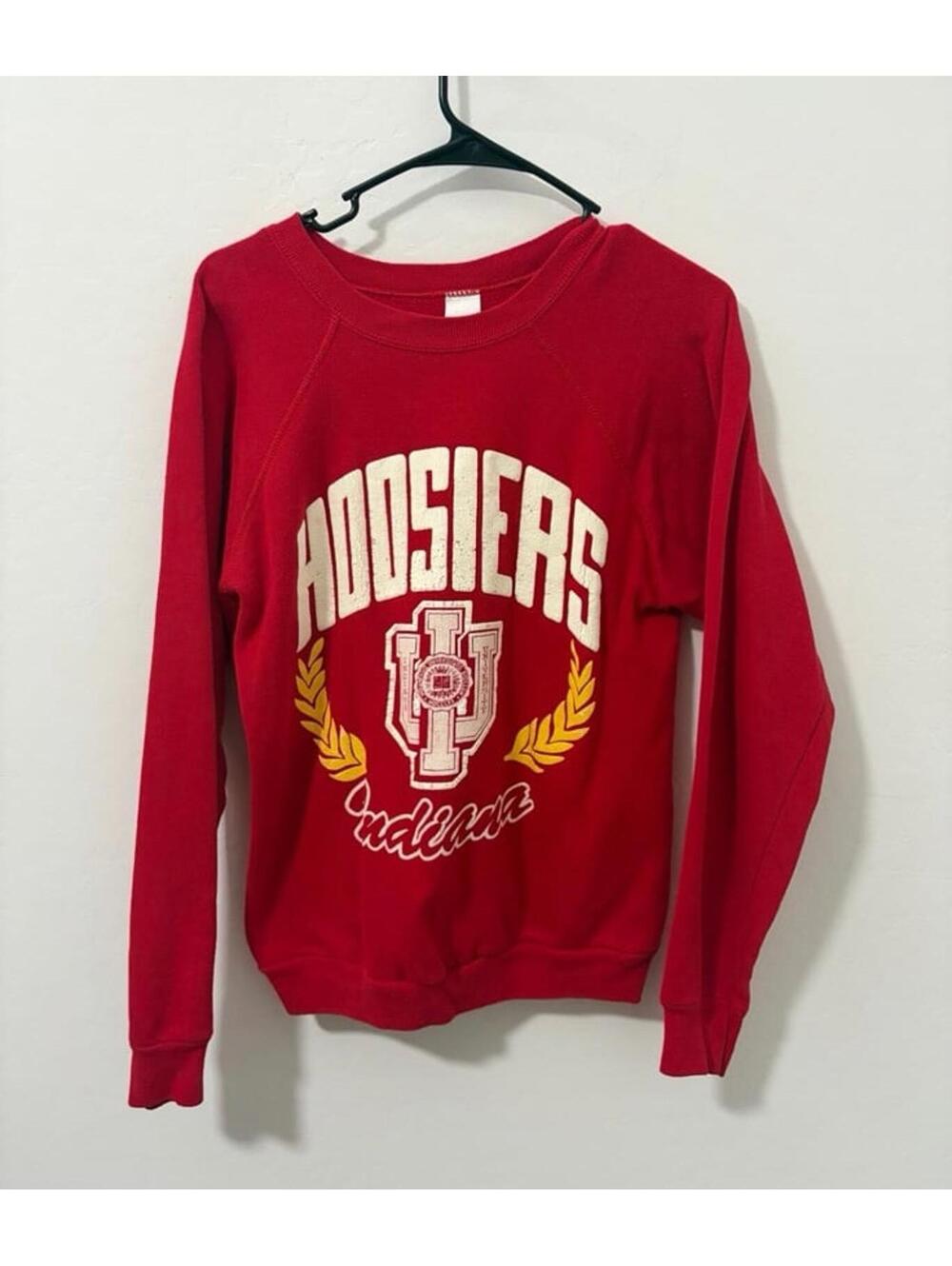 Vintage 1980’s Indiana Hoosiers University sweatshirt - tagged men’s Medium